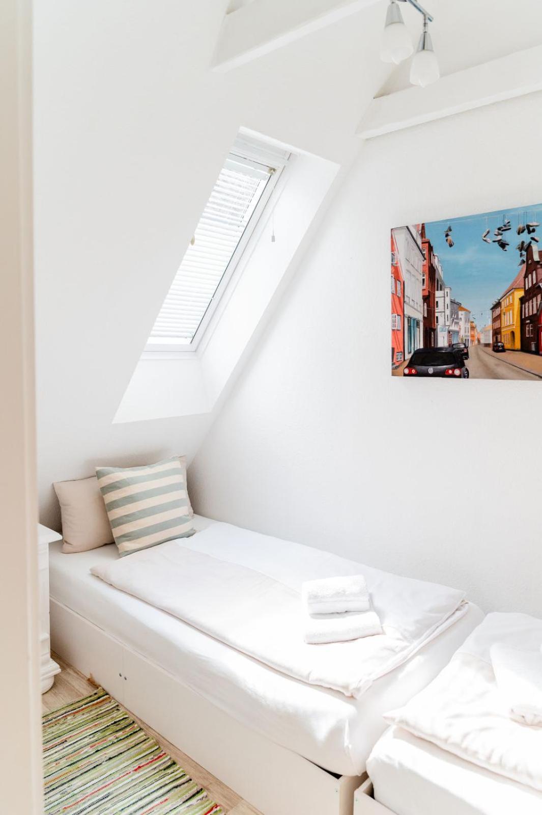 Hafenblick Ferienwohnung In Der Altstadt Mit Parkplatz Flensburg Exterior foto
