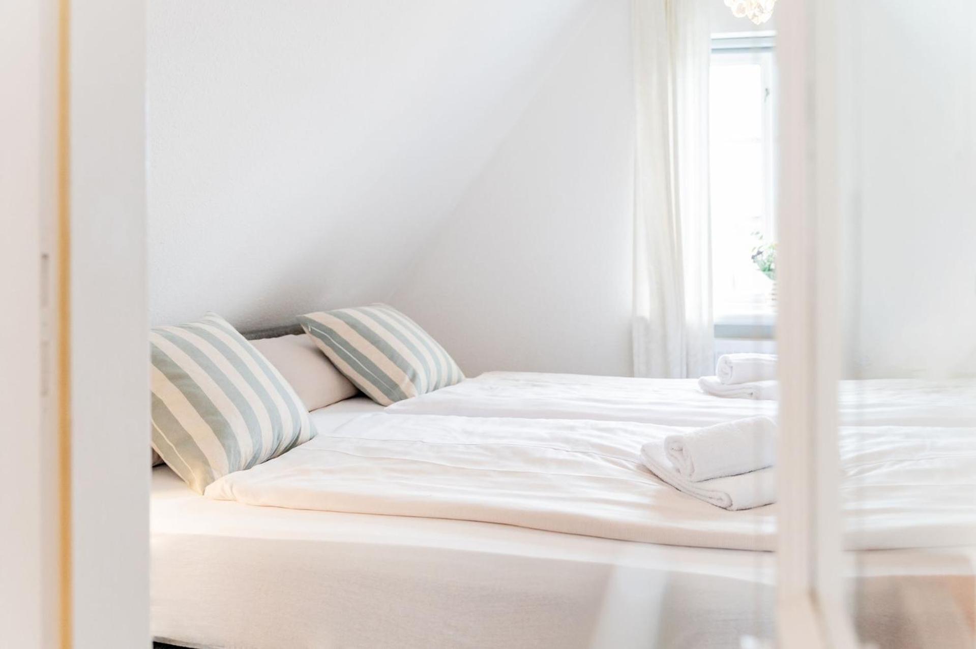 Hafenblick Ferienwohnung In Der Altstadt Mit Parkplatz Flensburg Exterior foto